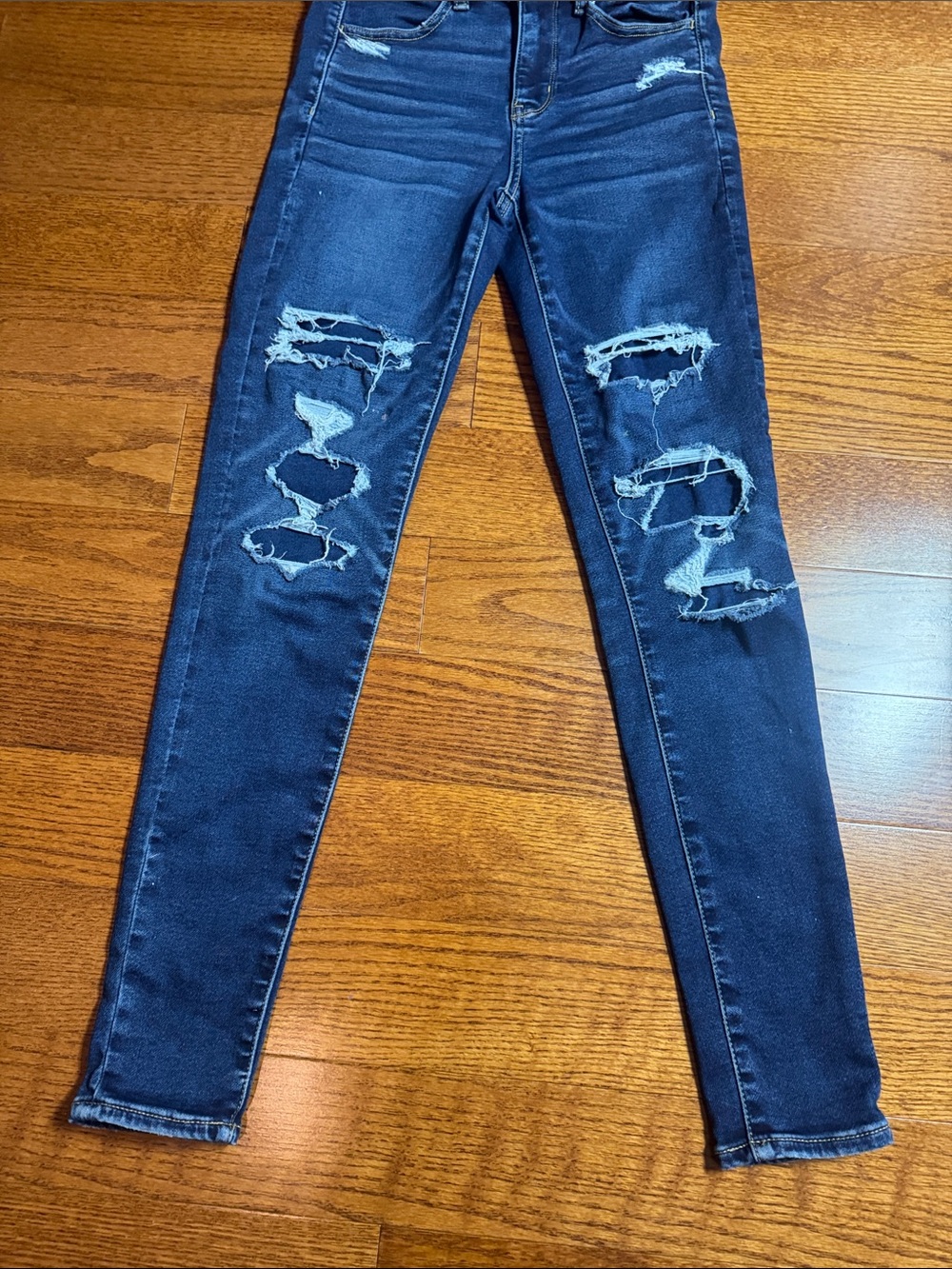 Sz 2 American Eagle Outfitters Distressed Skinny Jeans - Women - Picture 2 of 12